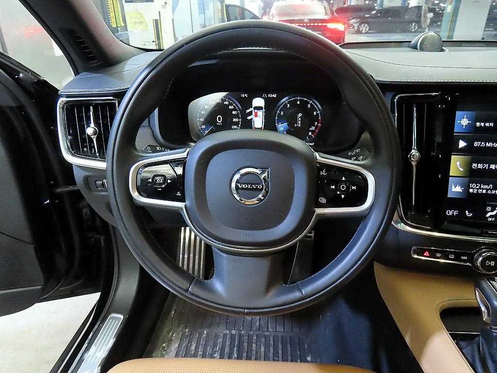 Volvo V90 - Vista 8