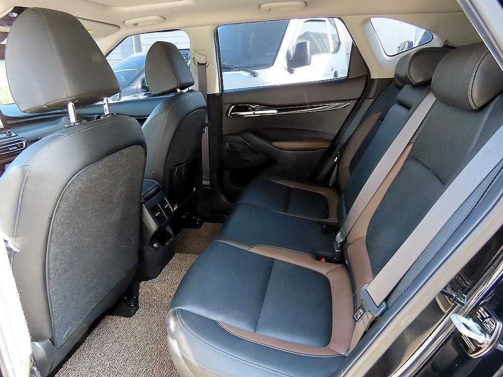 KIA Seltos - Vista 6