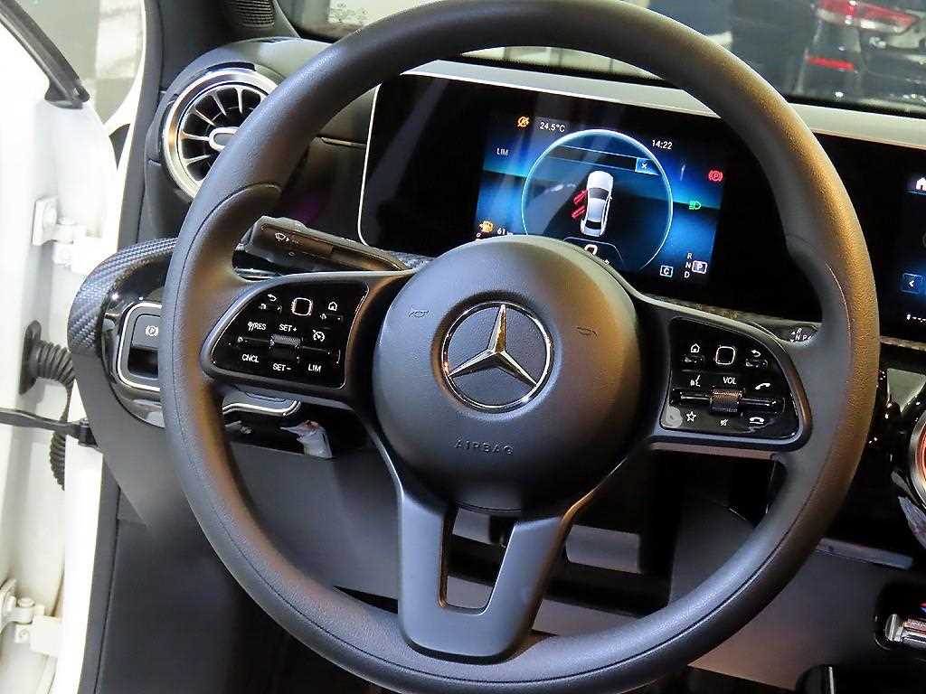 Mercedes Benz A Class - Vista 8