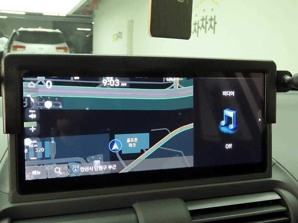 HYUNDAI Casper - Vista 8