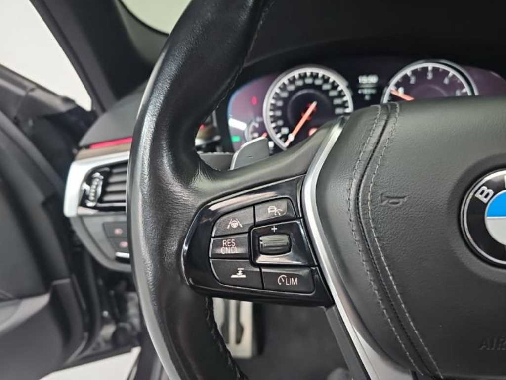 BMW 5 Series - Vista 8