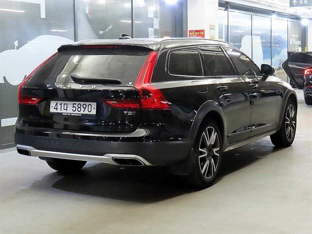 Volvo V90 - Vista 4
