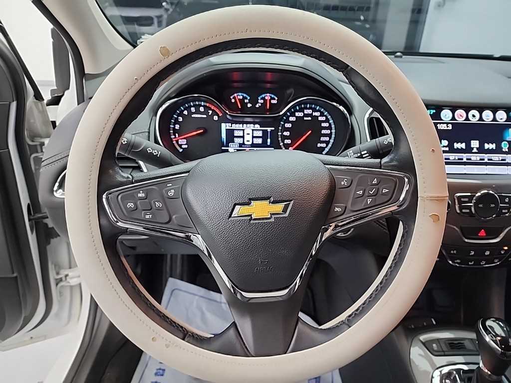 Chevrolet Cruise - Vista 9