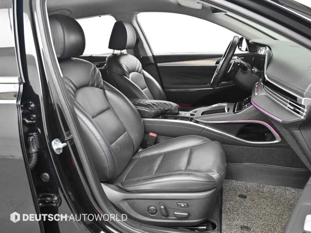 HYUNDAI Grandeur - Vista 10