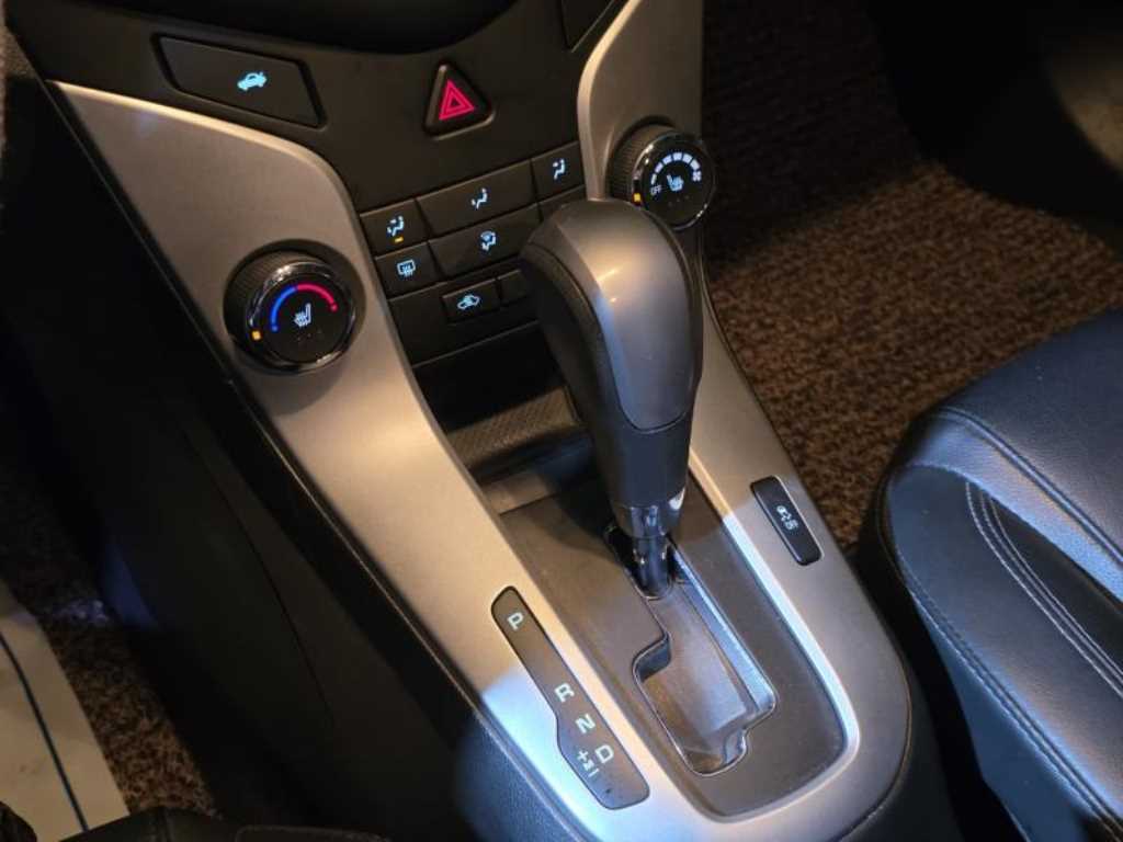 Chevrolet Cruise 2016 Negro - Importación desde Corea - HF Imports Iquique - Foto 14