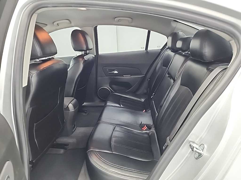 Chevrolet Cruise - Vista 12