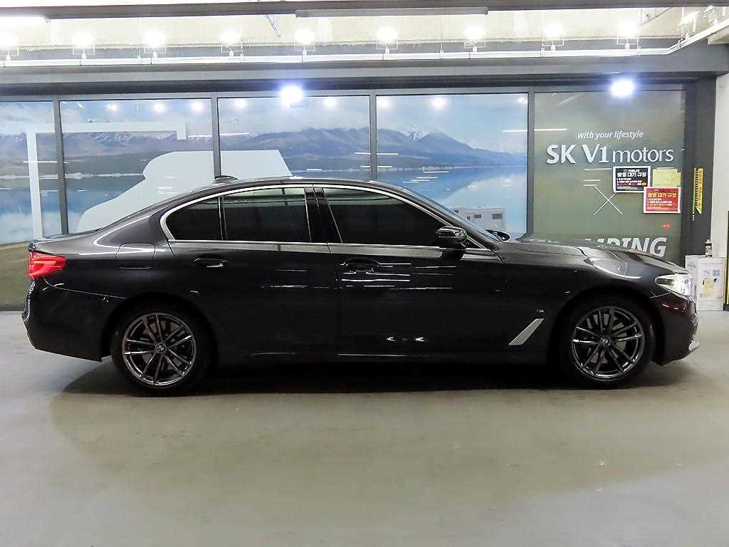 BMW 5 Series - Vista 3