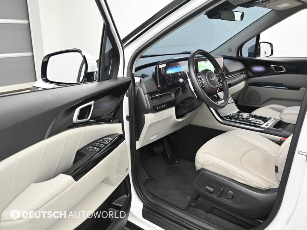 KIA Carnival - Vista 11
