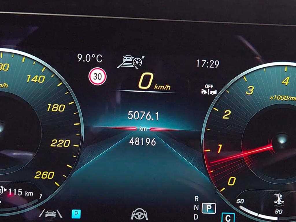 Mercedes Benz E class - Vista 9