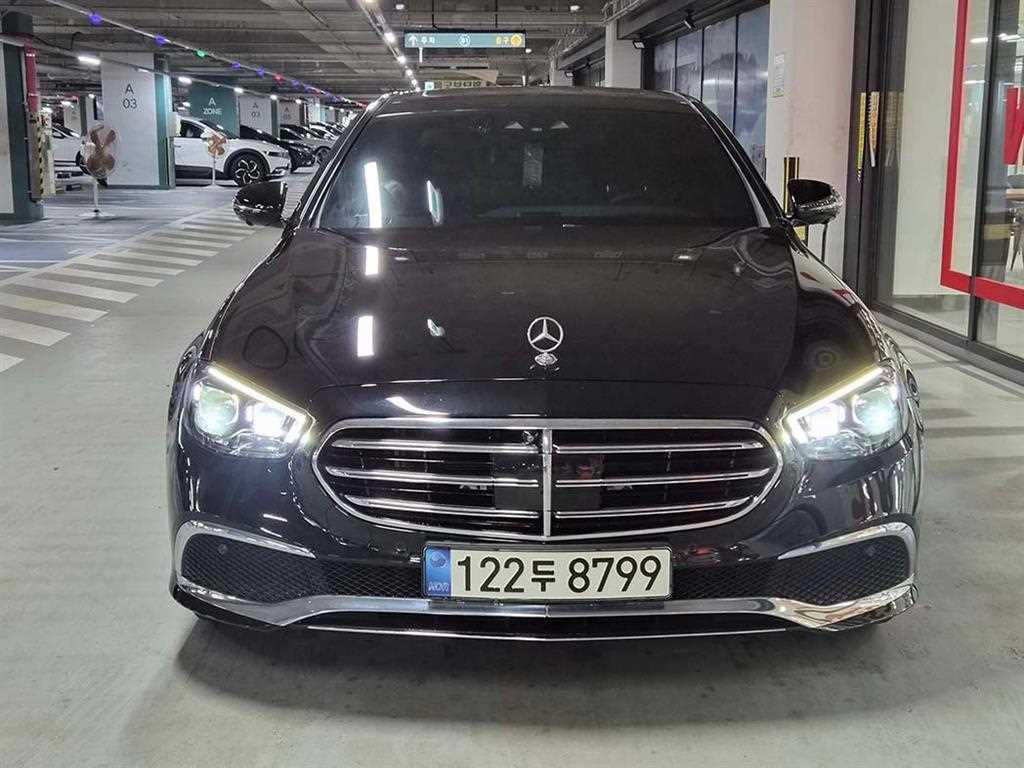 Mercedes Benz E class - Vista 2