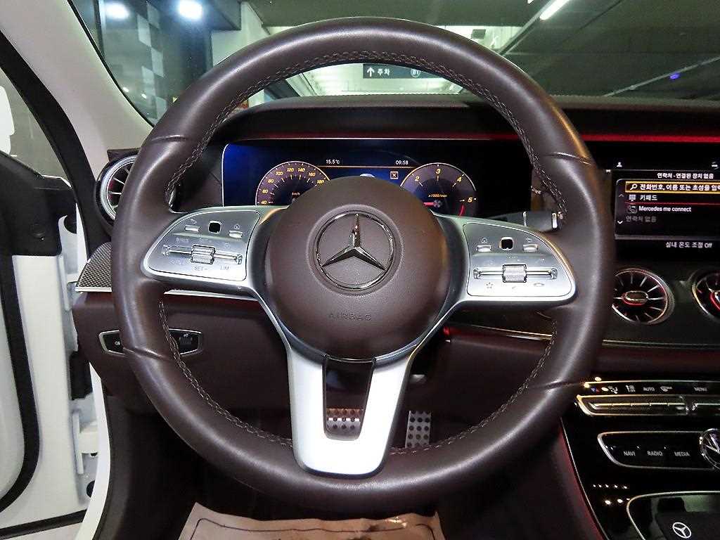 Mercedes Benz CLS Class - Vista 8