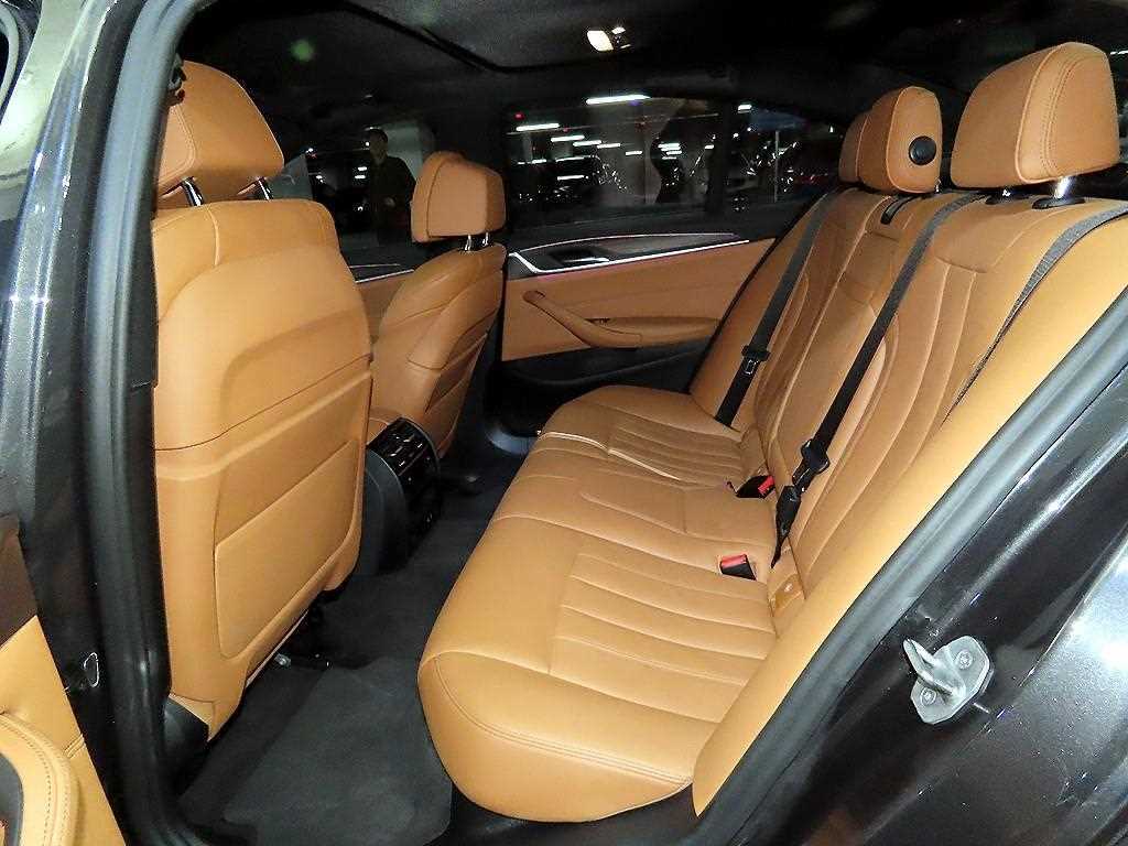 BMW 5 Series - Vista 7