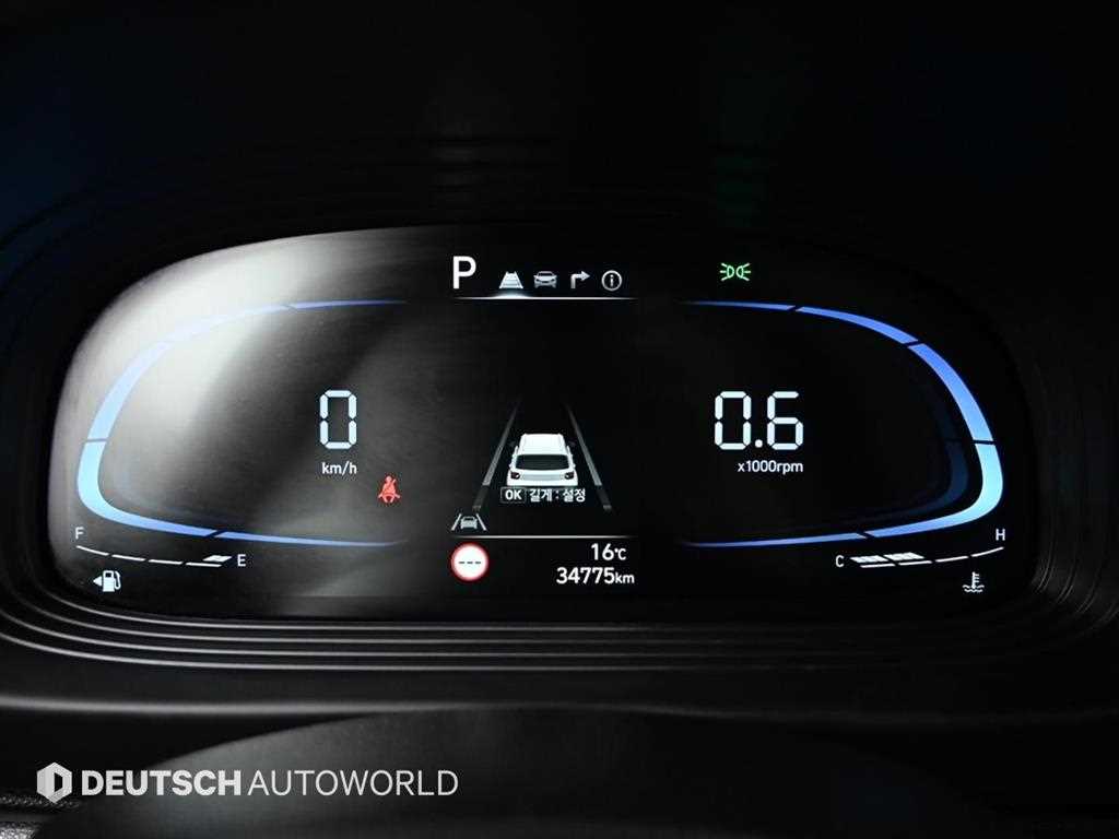 HYUNDAI Venue - Vista 8