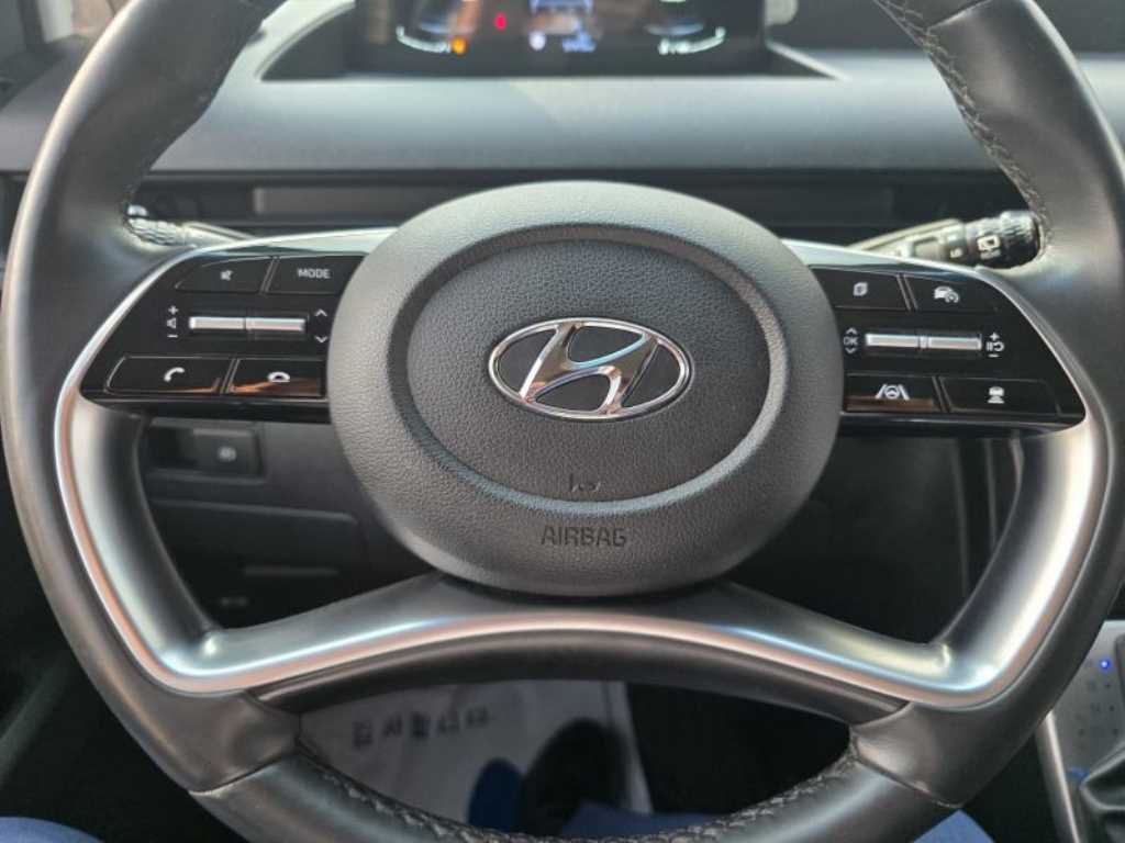 HYUNDAI Staria - Vista 12
