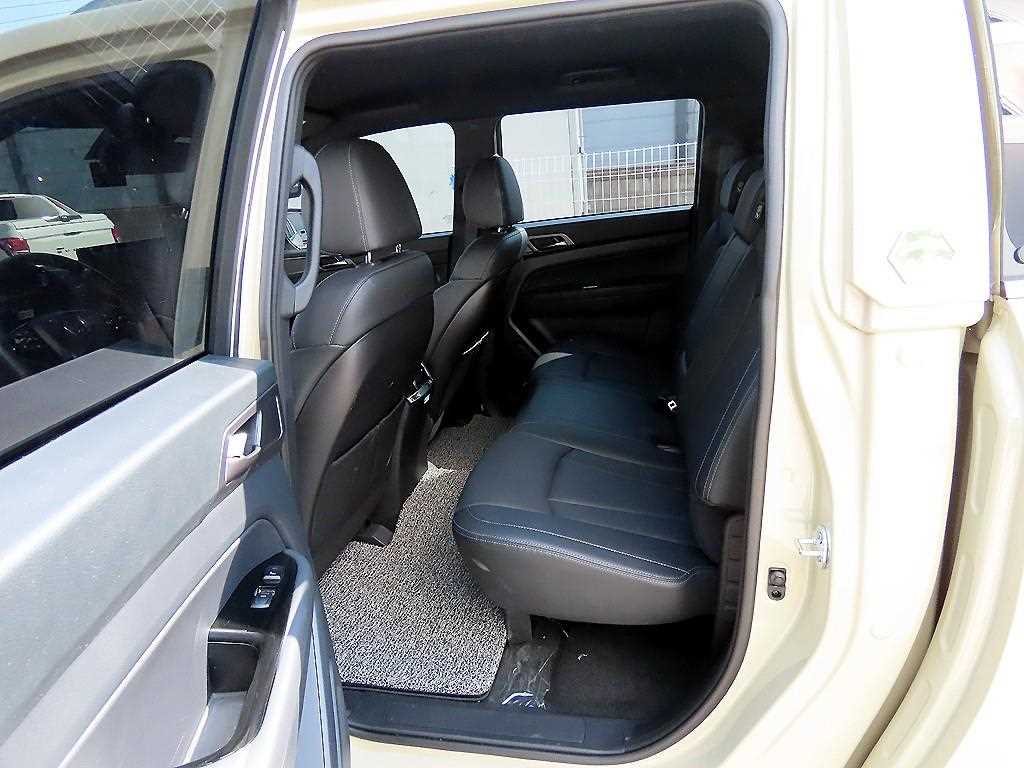 Ssangyong Rexton - Vista 6