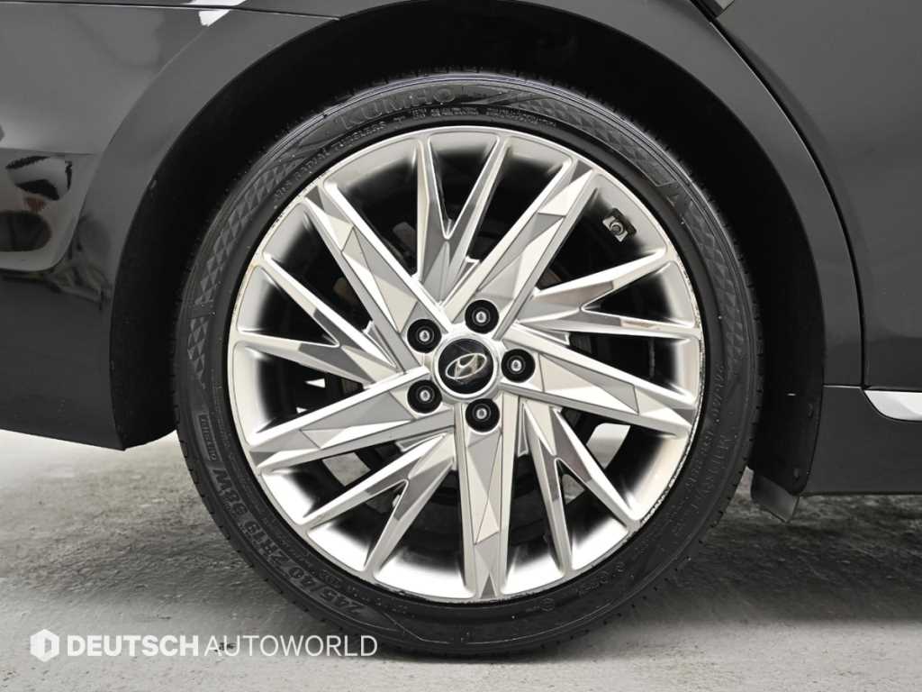 HYUNDAI Grandeur - Vista 5