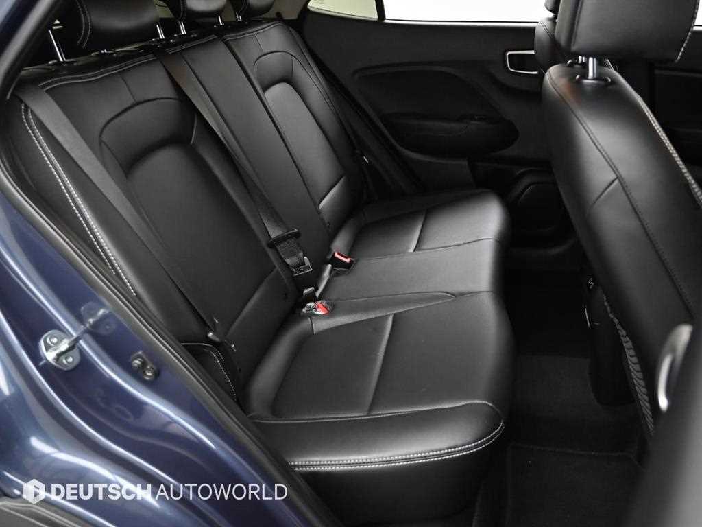 HYUNDAI Venue - Vista 12