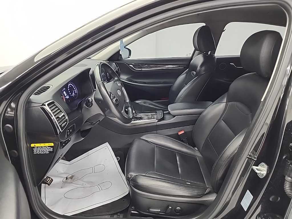 HYUNDAI Grandeur - Vista 11