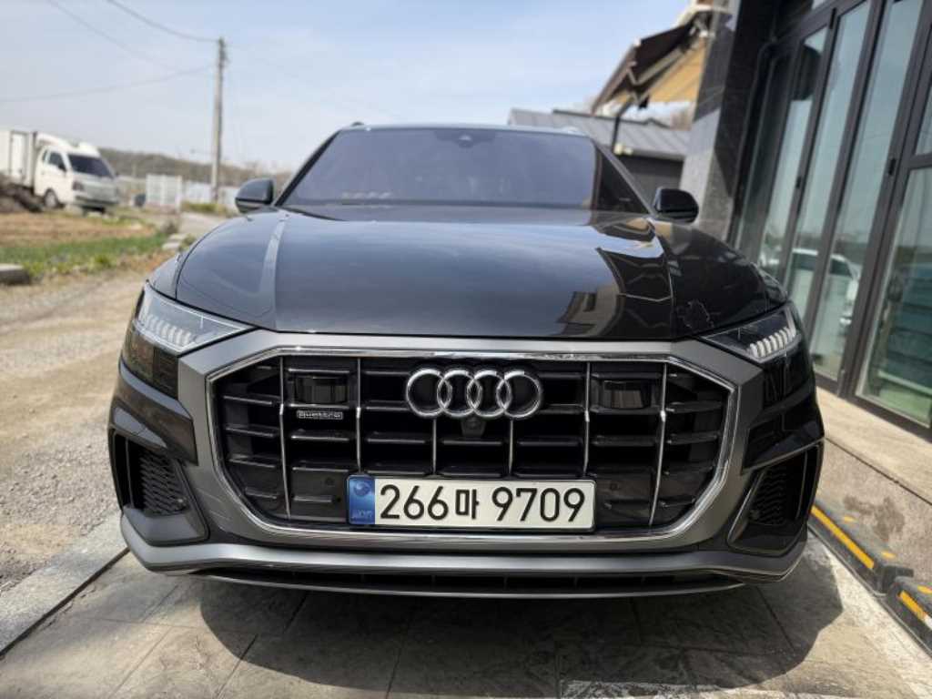 Audi Q8 2021 Negro - Importación desde Corea - HF Imports Iquique - Foto 1