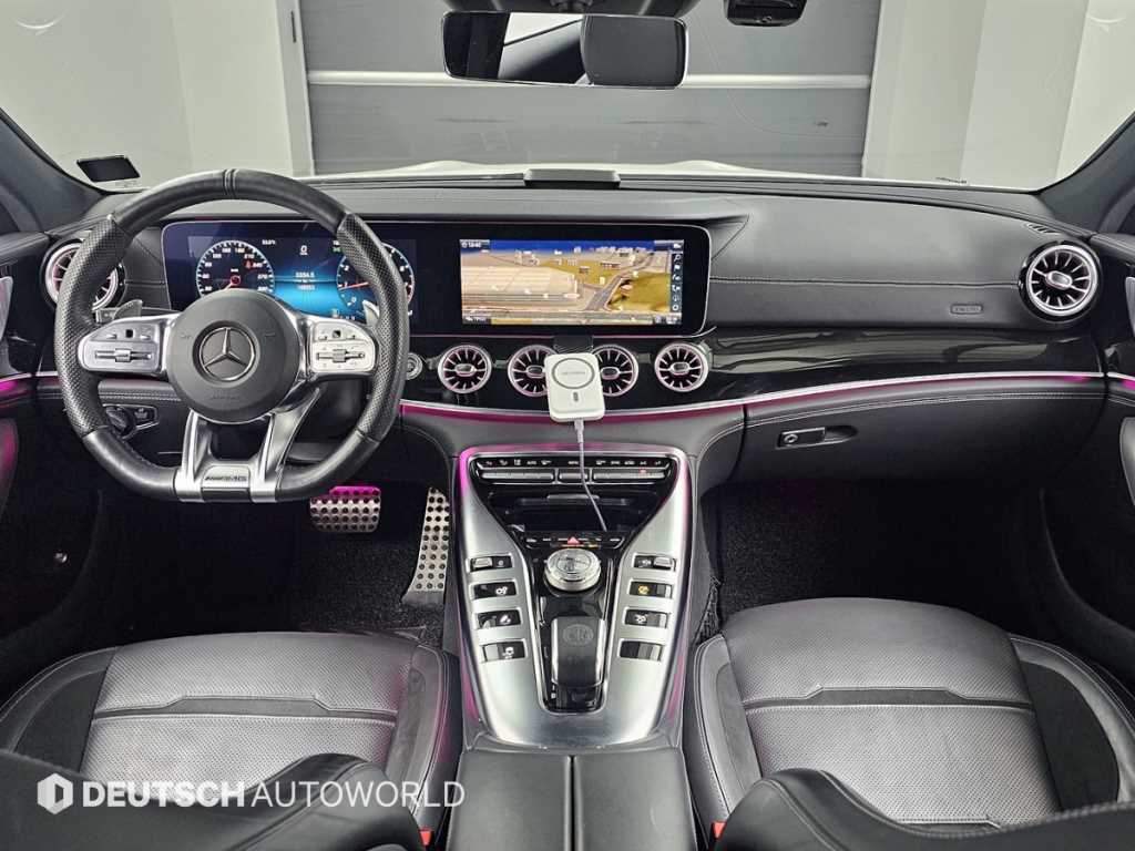 Mercedes Benz AMG GT - Vista 7