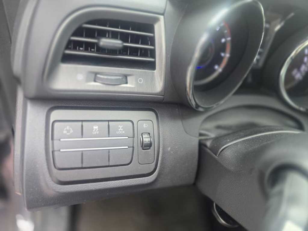 Ssangyong Tivoli - Vista 7