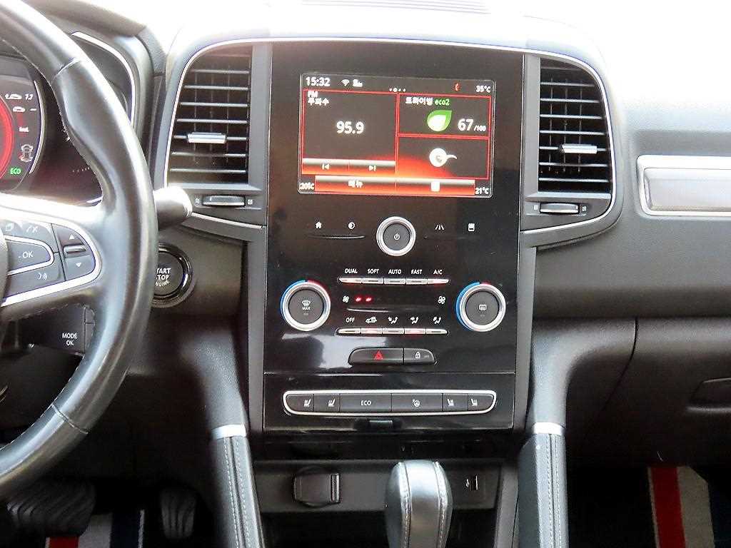 SAMSUNG QM6 - Vista 10