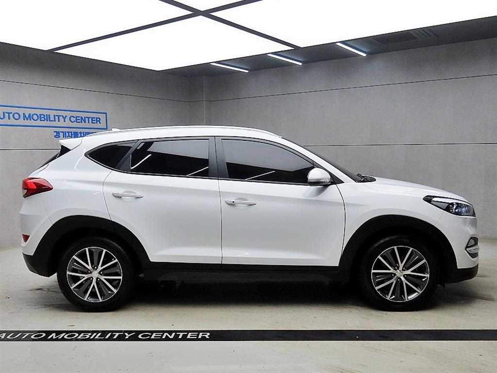 HYUNDAI Tucson - Vista 2