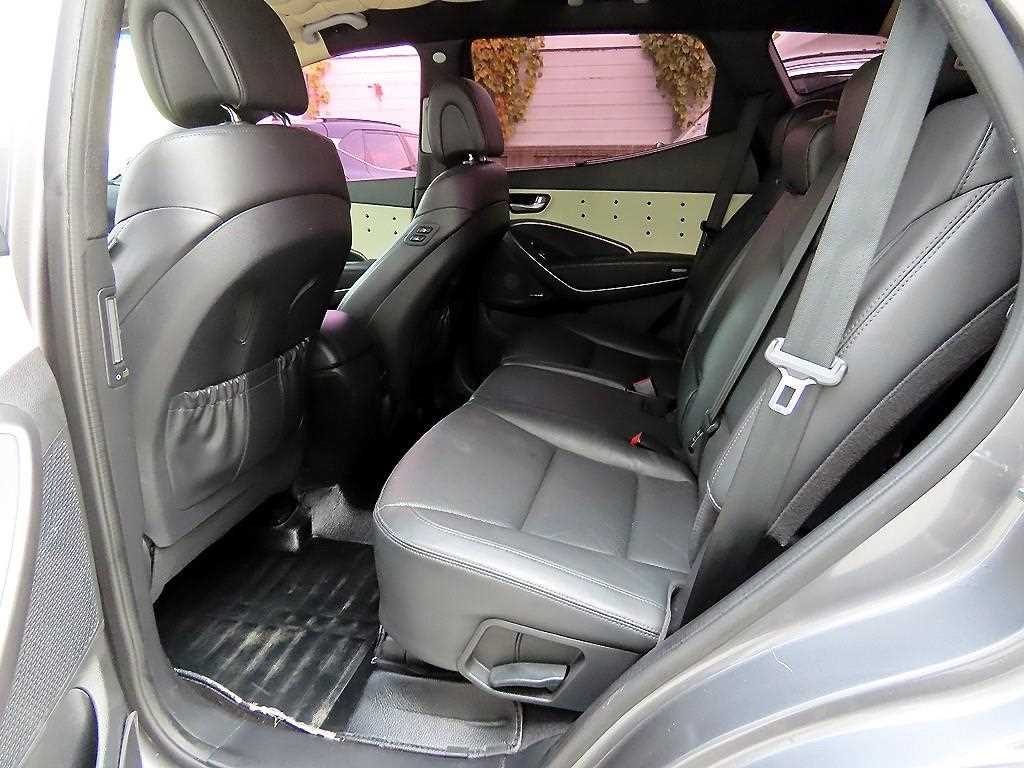 HYUNDAI Santa Fe - Vista 6