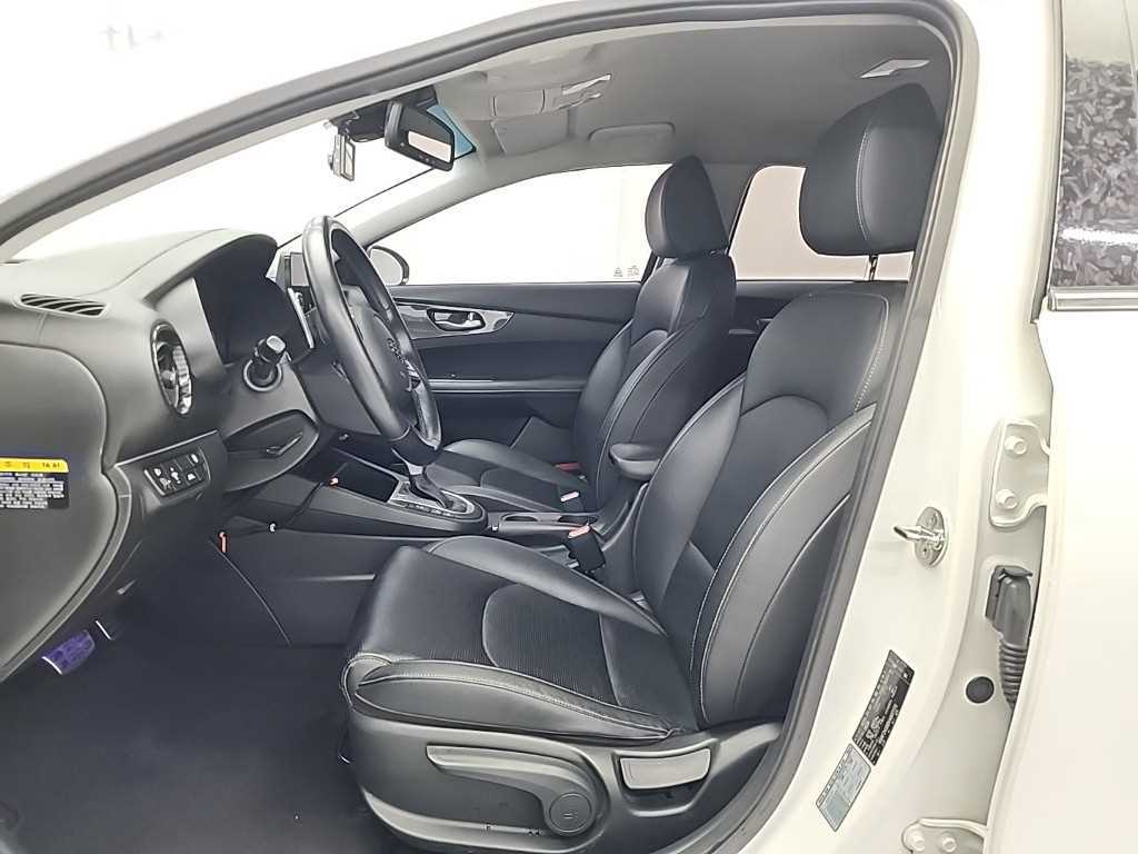 KIA K3 - Vista 12