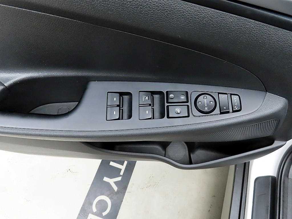 HYUNDAI Tucson - Vista 11