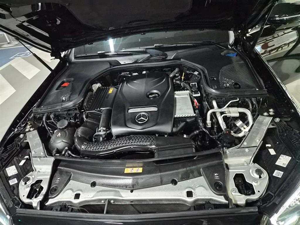 Mercedes Benz E class 2022 Negro - Importación desde Corea - HF Imports Iquique - Foto 19