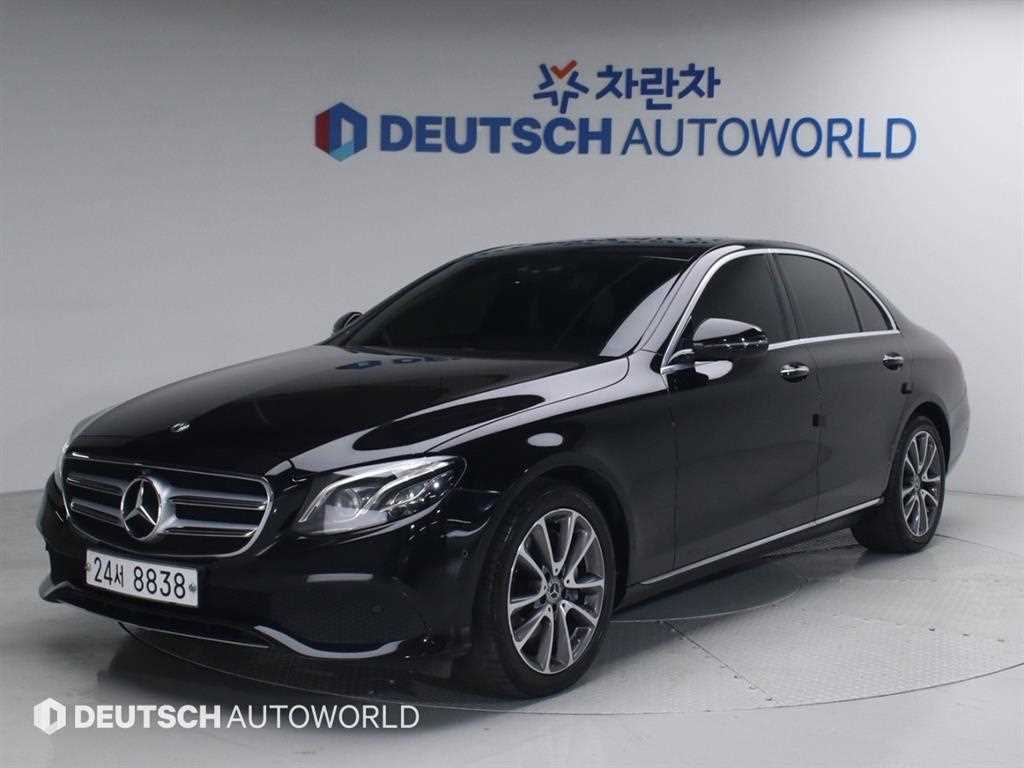 Mercedes Benz E class - Vista 2