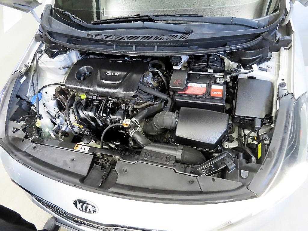 KIA K3 2018 Plateado - Importación desde Corea - HF Imports Iquique - Foto 17