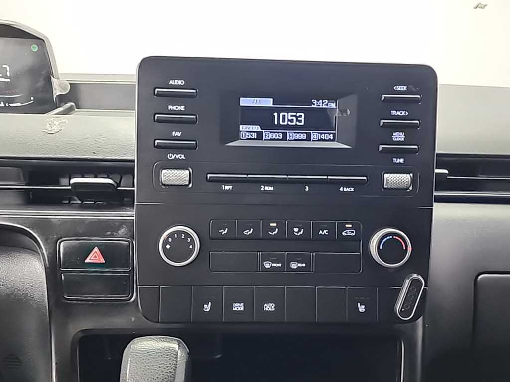 HYUNDAI Staria - Vista 10