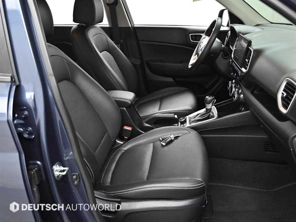HYUNDAI Venue - Vista 10