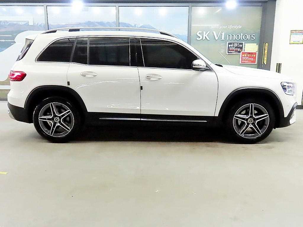 Mercedes Benz GLB Class - Vista 3