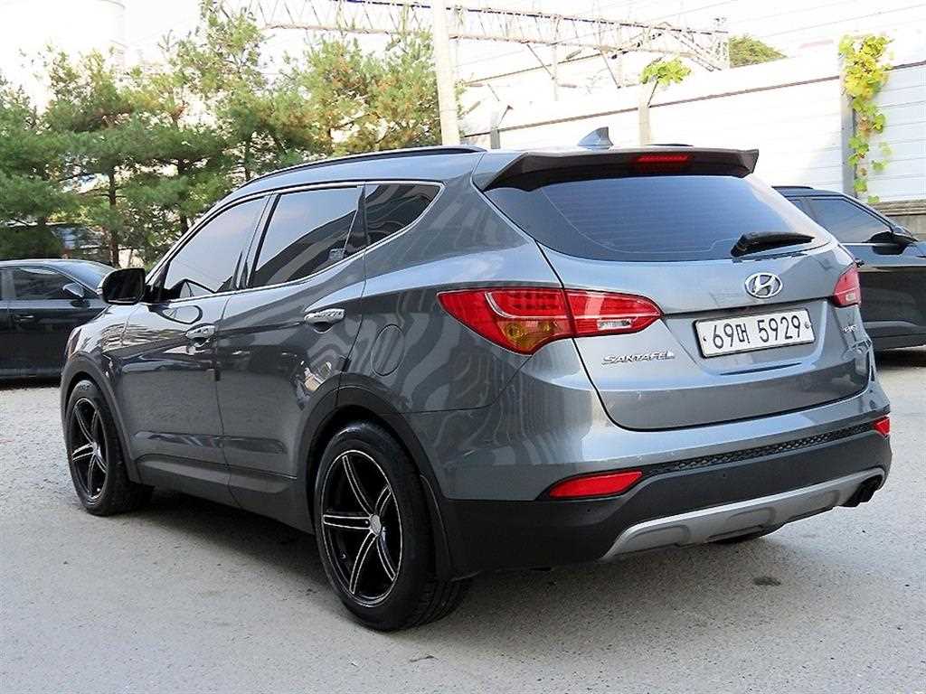 HYUNDAI Santa Fe - Vista 3