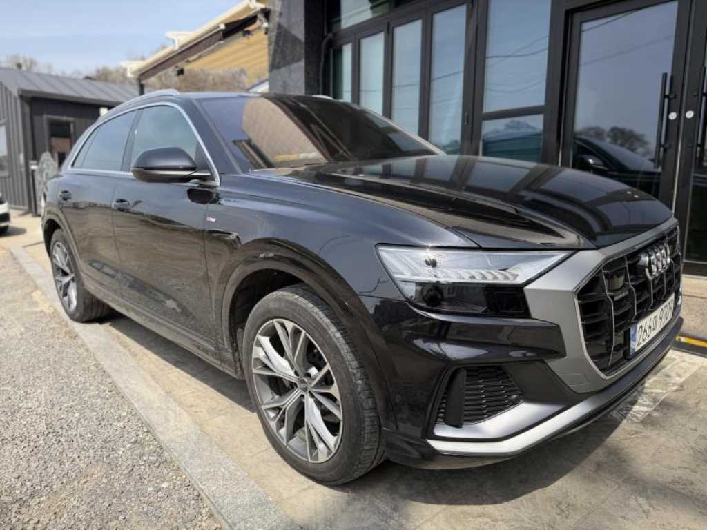 Audi Q8 - Vista 3