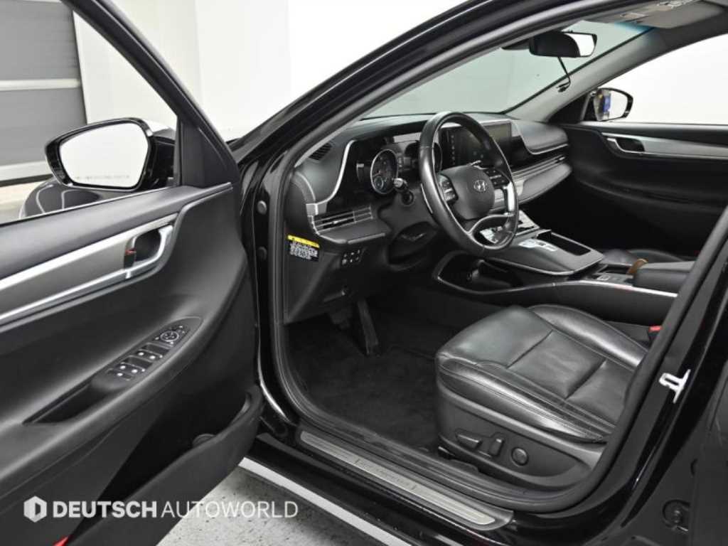 HYUNDAI Grandeur - Vista 11