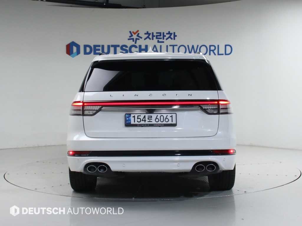 Lincoln Aviator - Vista 4