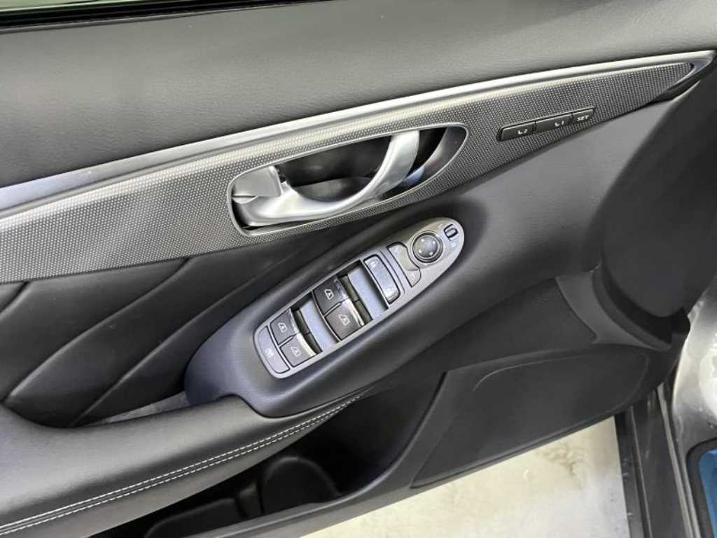 Infiniti Q - Vista 12