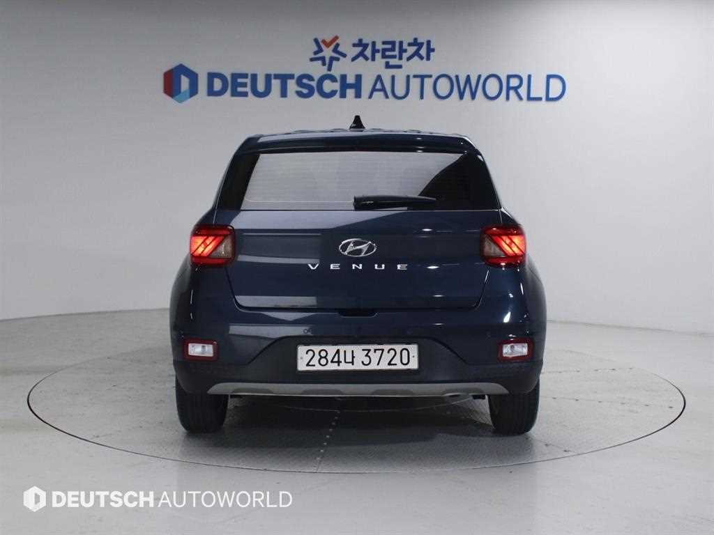 HYUNDAI Venue - Vista 4