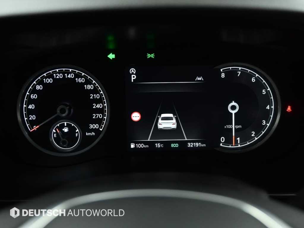 Genesis G70 - Vista 8