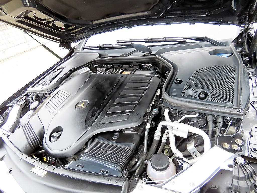 Mercedes Benz GLS Class 2021 Negro - Importación desde Corea - HF Imports Iquique - Foto 19