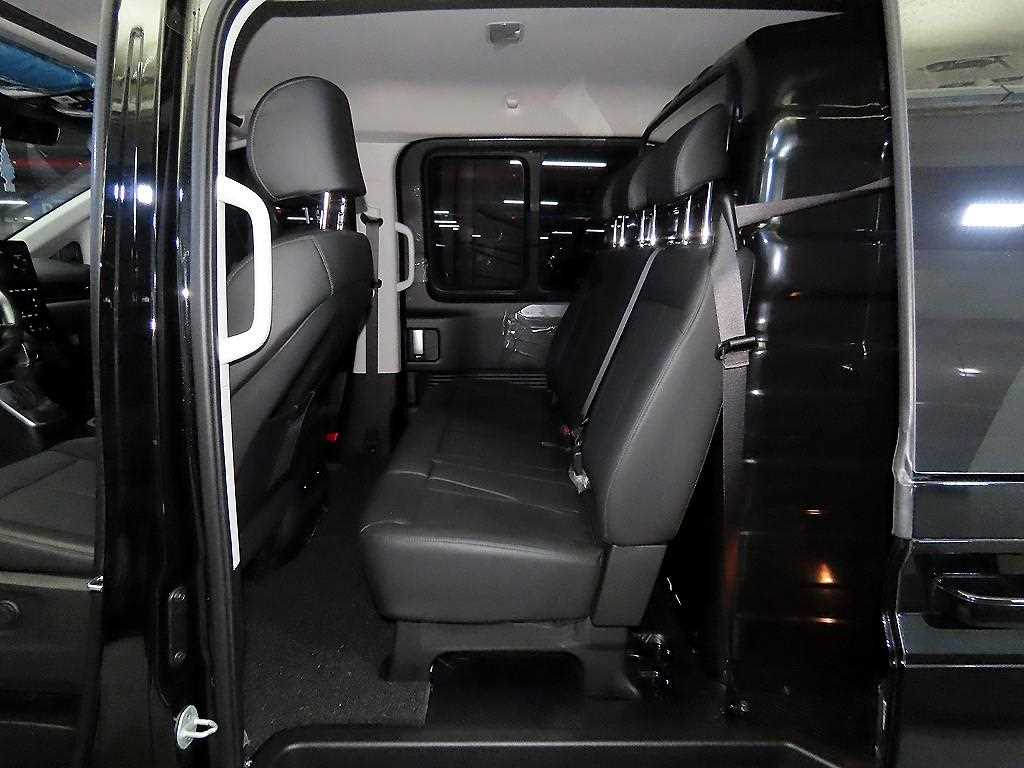 HYUNDAI Staria - Vista 7