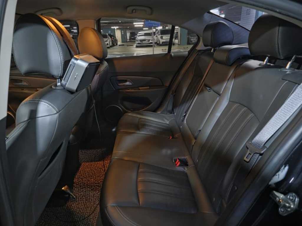 Chevrolet Cruise - Vista 8