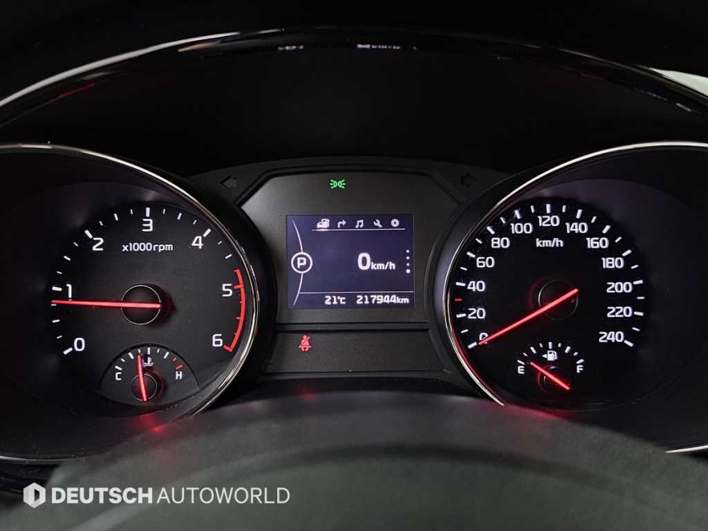 KIA Carnival - Vista 8