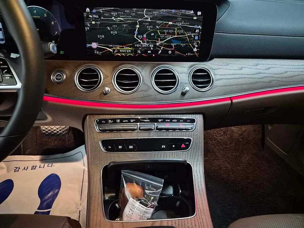 Mercedes Benz E class 2022 Negro - Importación desde Corea - HF Imports Iquique - Foto 14