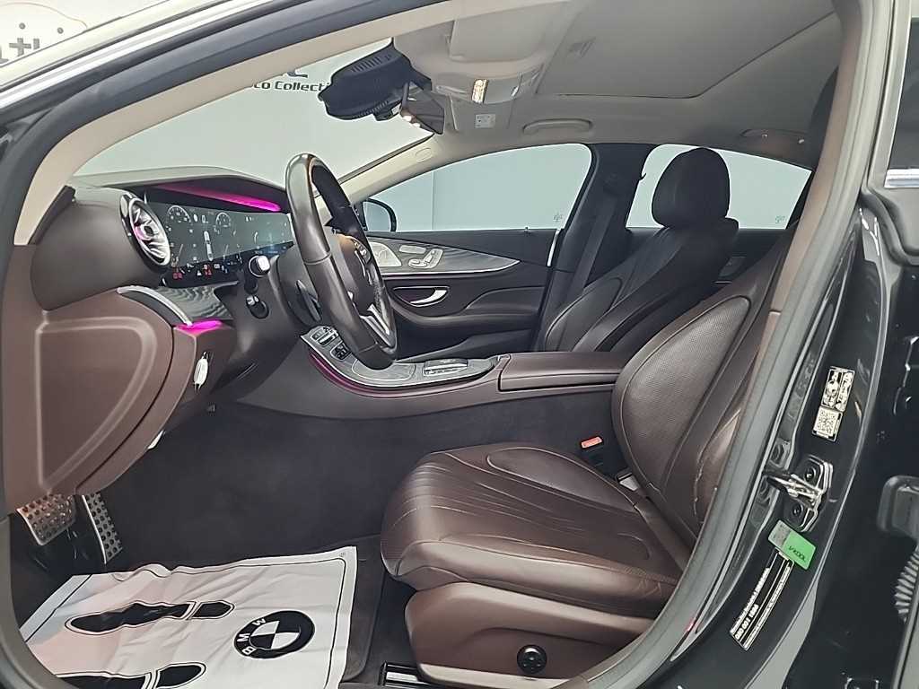 Mercedes Benz CLS Class - Vista 11