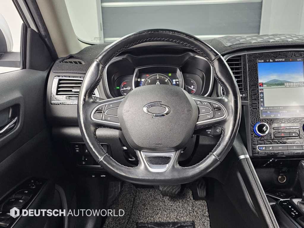 SAMSUNG QM6 2018 Blanco - Importación desde Corea - HF Imports Iquique - Foto 13